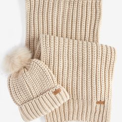Barbour Saltburn Beanie & Scarf Gift Set Pearl